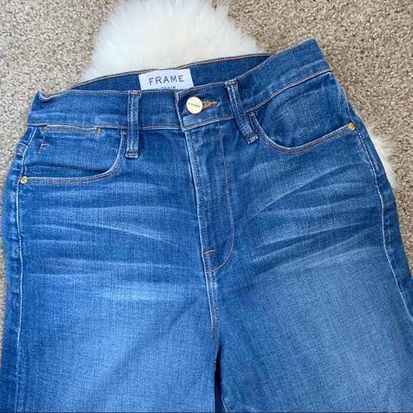 FRAME Light Wash Le Gaucho Flare Crop Jeans - Picture 3 of 8